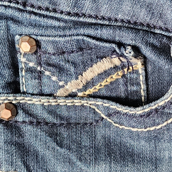 HYDRAULIC Lola Boot Cut Wide Leg Jeans - Picture 2 of 7